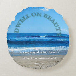Earth day pillow coastal beach scene rund kudde