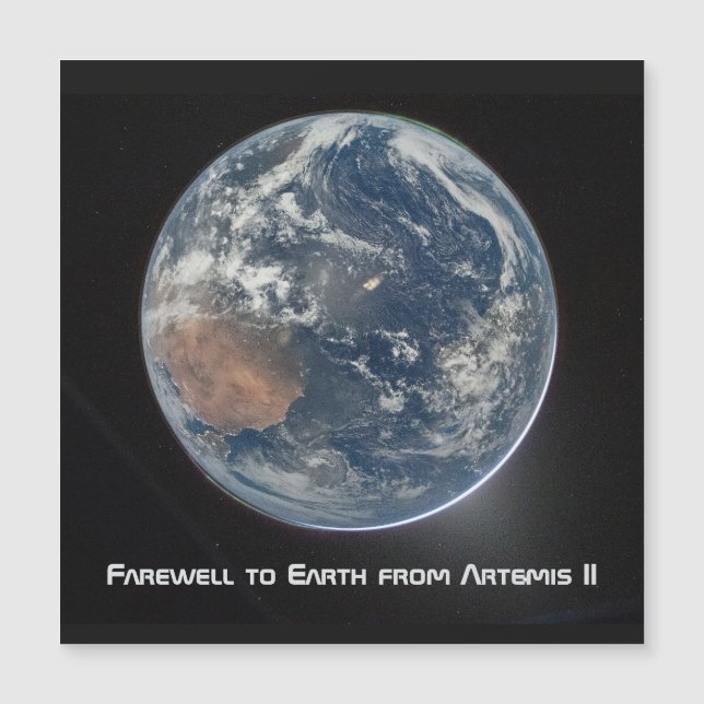 Earth From Artemis II (Framsida)
