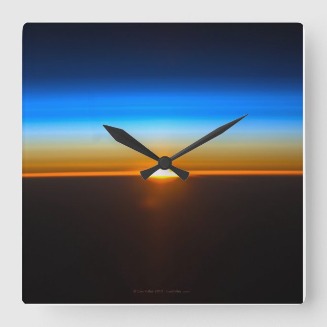 Earth Sunrise från Kant på Space Square Clock Fyrkantig Klocka (Framsida)