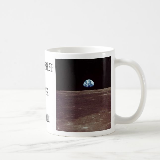 EARTHRISE ÖVER LUNA! KAFFEMUGG (Höger)