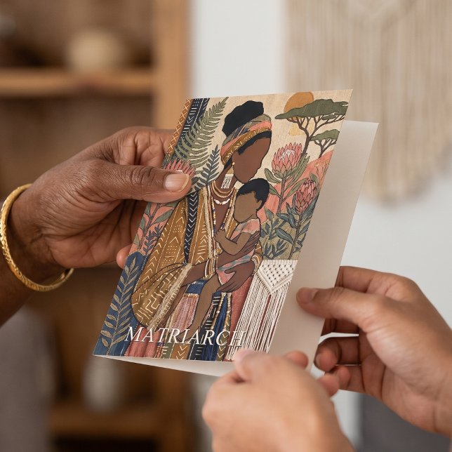 Earthy Heritage | Matriarkal morsdags hälsning Kort (Lifestyle Shot)