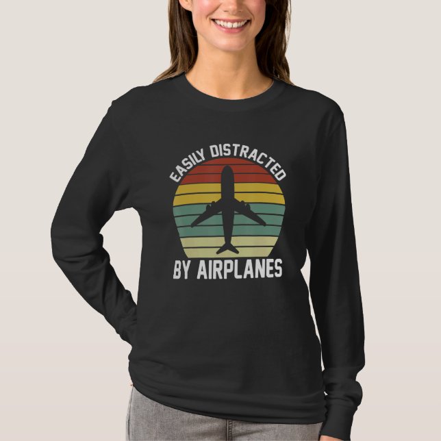 Easily Distracted By Airplanes  Pilot Flying T Shirt (Framsida)