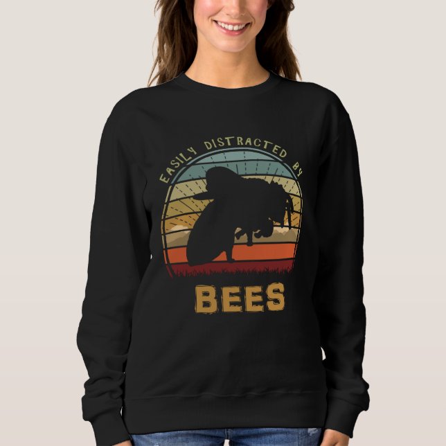 Easily Distracted By Bees Cool Sunset Nature T Shirt (Framsida)