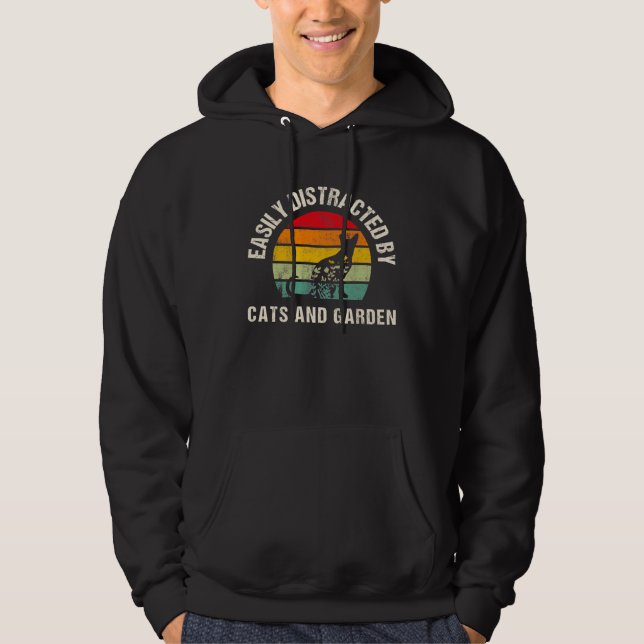 Easily distracted by Cats and garden  Cat Garden Hoodie (Framsida)