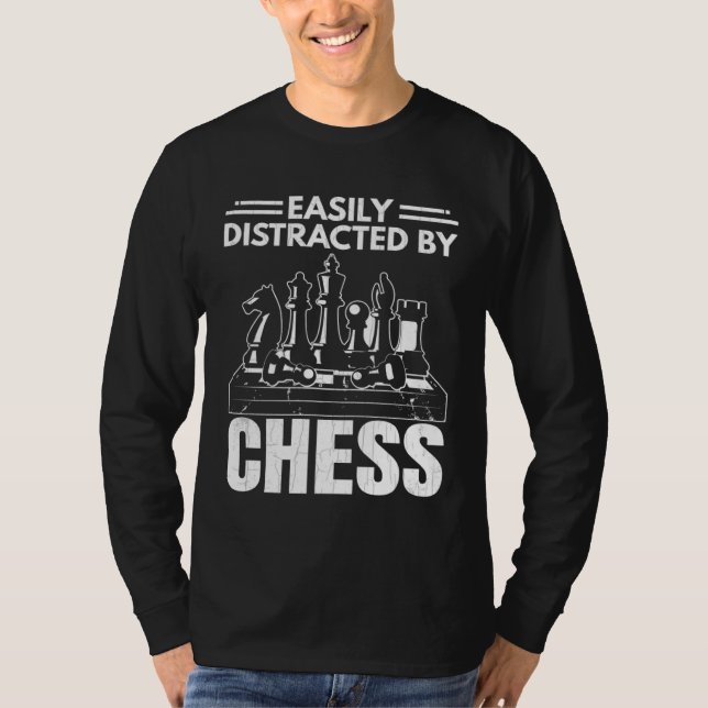 Easily Distracted By Chess  Sports Player Coach Gr T Shirt (Framsida)