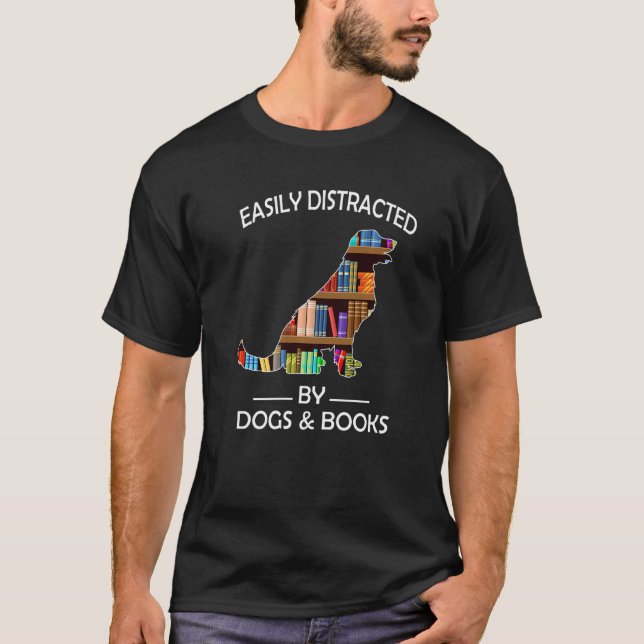 Easily Distracted By Dogs & Books Funny Golden Ret T Shirt (Framsida)