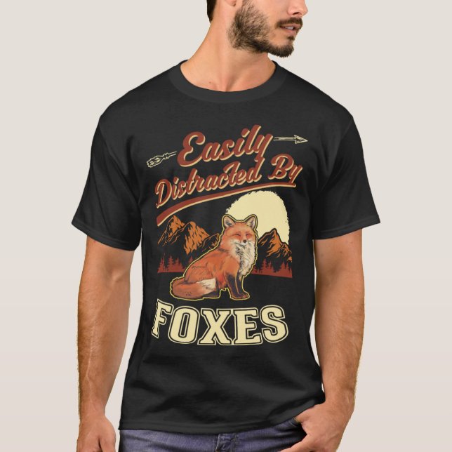 Easily distracted by Foxes T Shirt (Framsida)