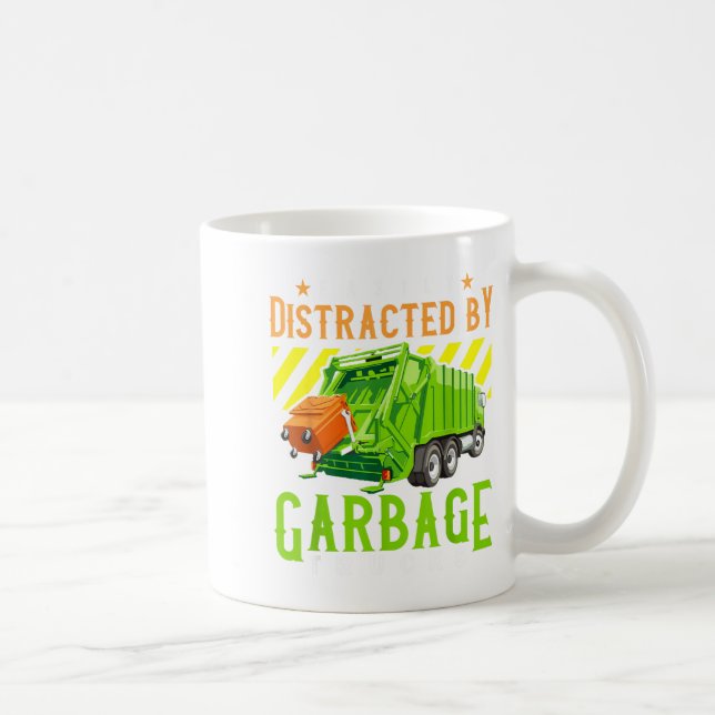 Easily Distracted By Garbage Trucks Funny Truck Lo Kaffemugg (Höger)