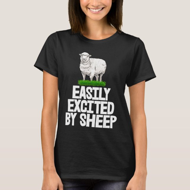 Easily Excited By White Sheep Furry Sheep Men T Shirt (Framsida)
