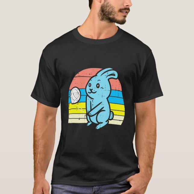 Easter Bunny Playing Volleyball Retro Sports Men W T Shirt (Framsida)