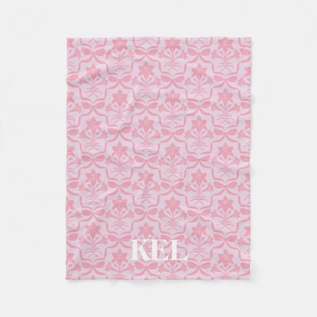 Easter Lily Monogram Blanket Fleecefilt (Framsidan)