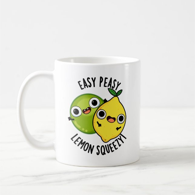 Easy Peasy Lemon Squeezy Funny Fruit Pun Kaffemugg (Vänster)