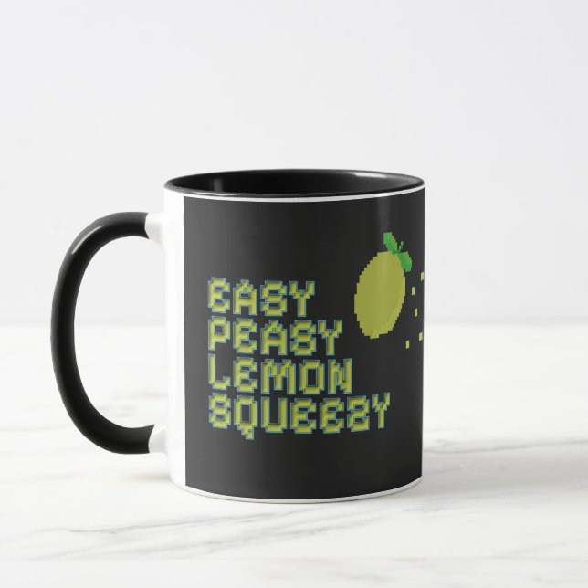 Easy Peasy Lemon Squeezy Mugg - Svart Pixel Art Sp (Vänster)