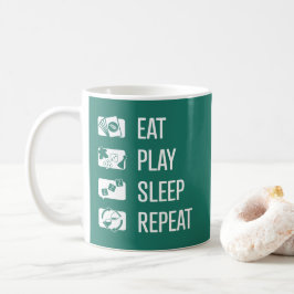 Eat-Play-Sömnspel-Upprepade tavlor White Art Mugg