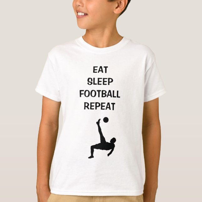 EAT SLEEP FOOTBALL REPEAT | Z-DESIGNS T SHIRT (Framsida)