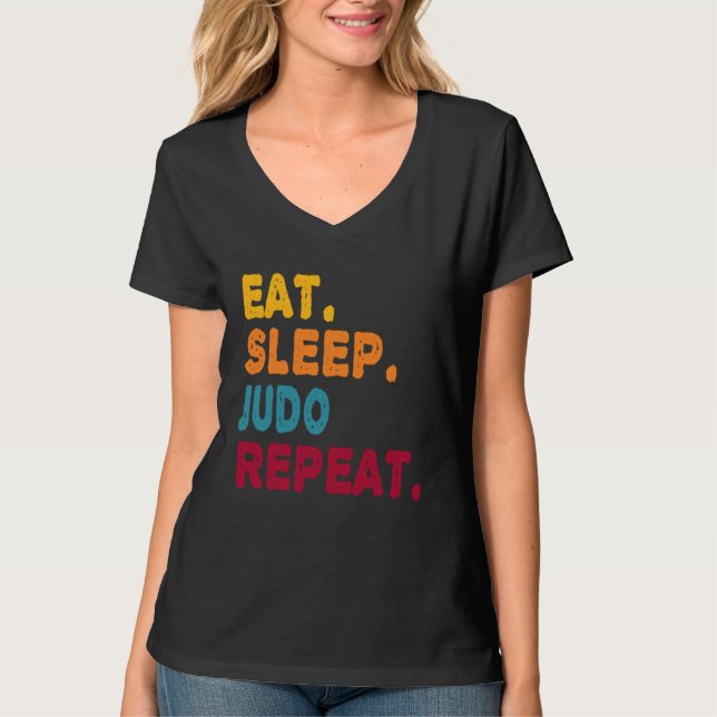Eat Sleep Judo Repeat  Boys Men Women Sports Playe T Shirt (Framsida)