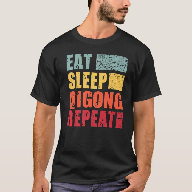 Eat Ssov Qigong Repeat T Shirt (Framsida)