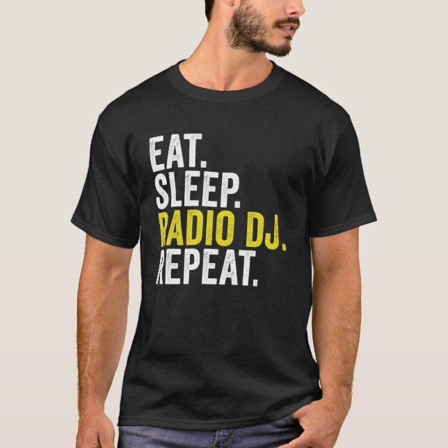 Eat Ssov Radio DJ Repeat Disk Jockey T Shirt (Framsida)