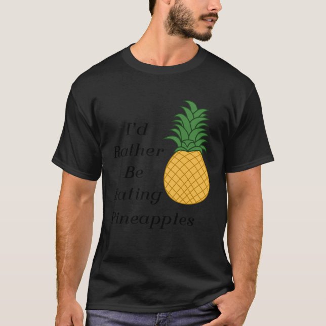Eating Pineapples Cute Fruit  Tropical Fruits T Shirt (Framsida)
