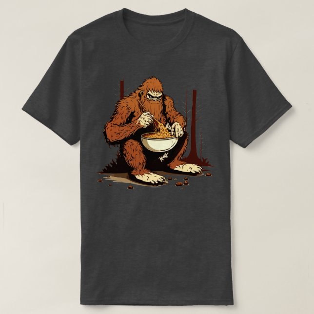 Eating Ramen Bigfoot T Shirt (Design framsida)
