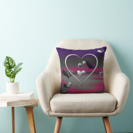 Echoes of a Metallic Romantik Kudde