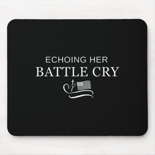 Echoing Her Battle Cry Usa Flag Christian  Musmatta (Framsidan)
