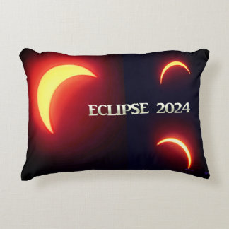 Eclipse 2024 prydnadskudde