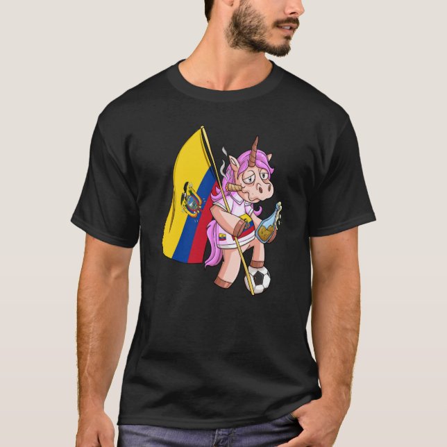 Ecuador Party Unicorn T Shirt (Framsida)