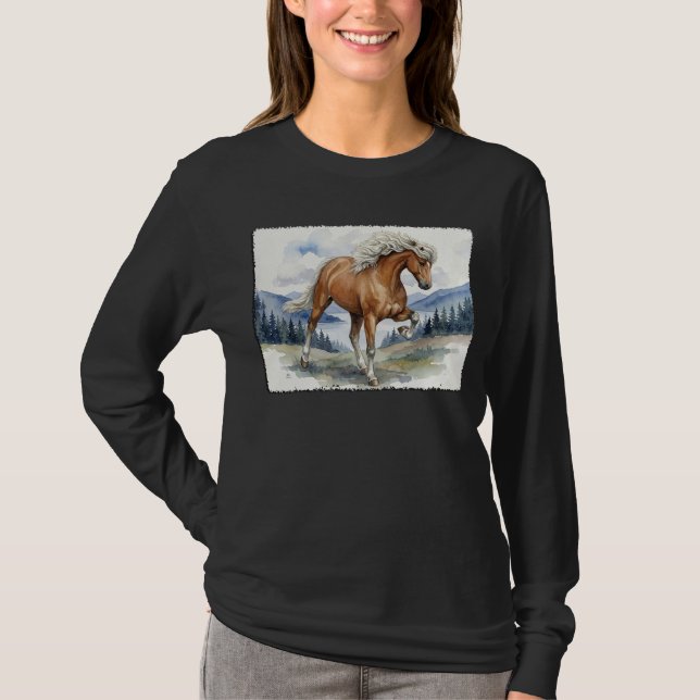 Edda Silver bay Islänsk häst i bergen S T Shirt (Framsida)