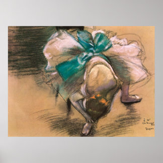 Edgar Degas Dancer som tar på sig hennes Shoe Rose Poster