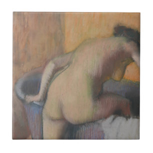 Edgar Degas den badaren som kliver in i en bada Kakelplatta