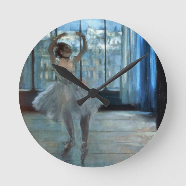 Edgar Degas den | dansare framme av ett fönster Rund Klocka (Framsida)
