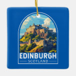 Edinburgh Scotland Travel Art Vintage Julgransprydnad Keramik<br><div class="desc">Edinburghs retro-vektorresedesign. Edinburgh är Skottlands kompakta,  storkapital. Den har en medeltida gammal stad och elegant Georgian New Town med trädgårdar och nyklassisk byggnad.</div>