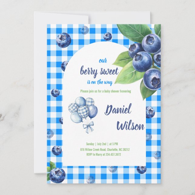 Editable Blue Gingham Charming Berry Grönt Löv Inbjudningar (Framsida)