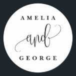 EDITABLE FÄRG Wedding Favor Stickers #LCC Runt Klistermärke<br><div class="desc">Planera en snyggt firande med denna moderna utformning som dina gäster kommer att ta hand om. Utformad av © berrysöt ...  Utskrivbara digitala filer finns tillgängliga! Besök vår webbplats på www.berryberrysweet.com för mer information!</div>