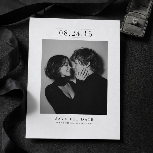 Editorial Serif Black & White Photo Save the Date Spara Datumet (Skapare uppladdad)