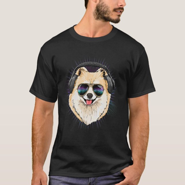 EDM House Music DJ Pomeranian Dog Music  Music Art T Shirt (Framsida)