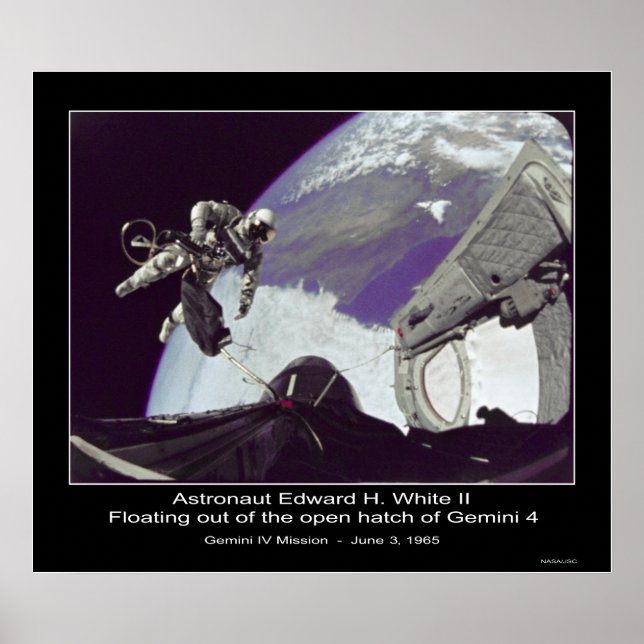 Edward H. White II - Flytande från Gemini 4 Poster (Framsidan)