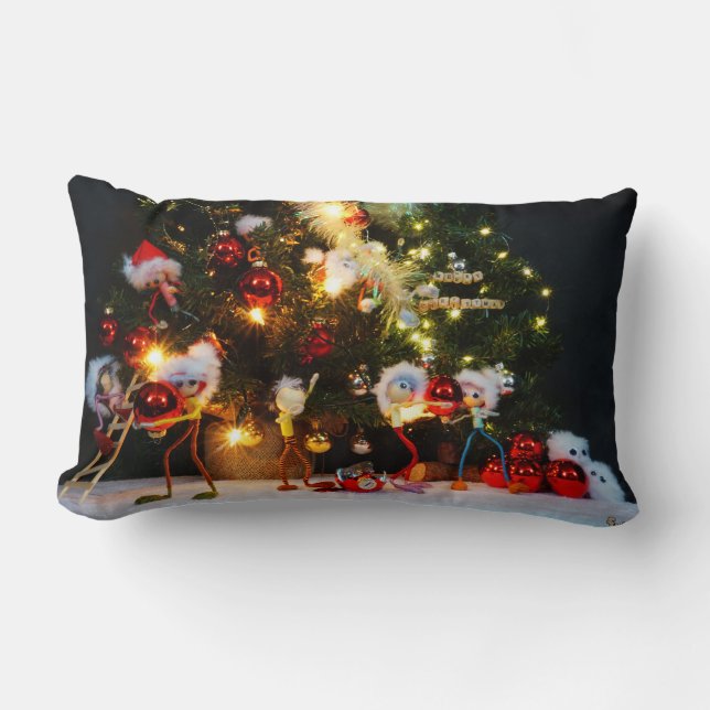 Een zoekplaatje met diverse Kerst optuig Fubby's. Lumbarkudde (Framsida)