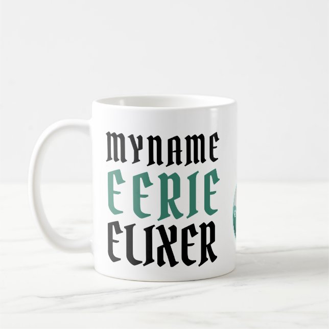 Eerie Elixer Funny Halloween Kaffemugg (Vänster)
