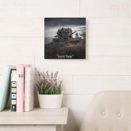 Eerie Seclusion Fyrkantig Klocka