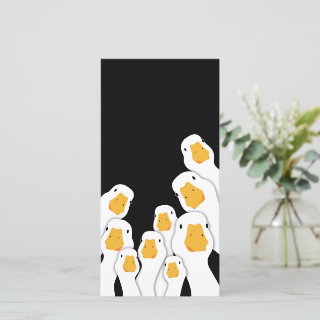 Eerie Surveillance: Geese Monitoring from Space Tack Kort (Stående Fram)