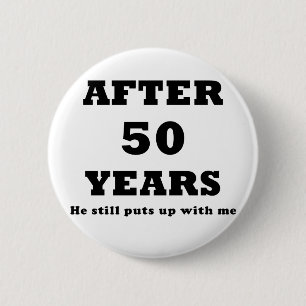 Efter 50 år stillar han sätter upp med mig knapp