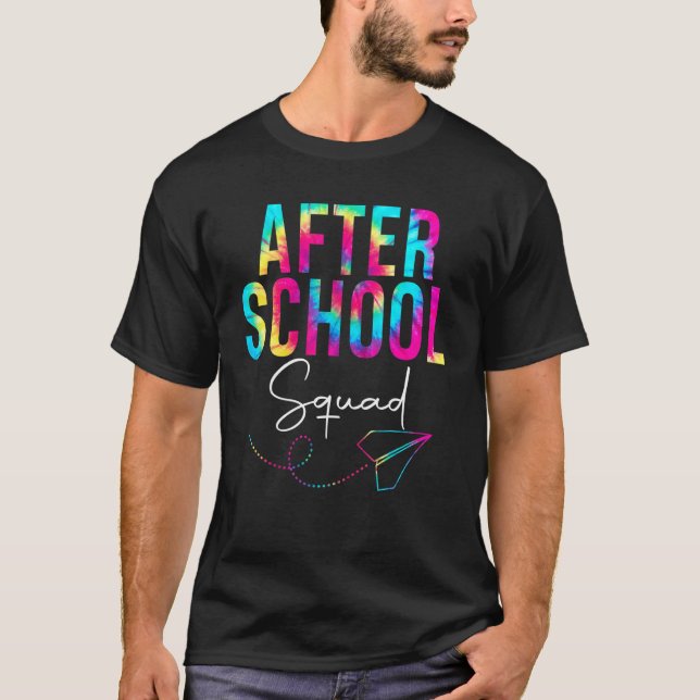 Efter skoldirektörens tids- och färgbedömning till t shirt (Framsida)