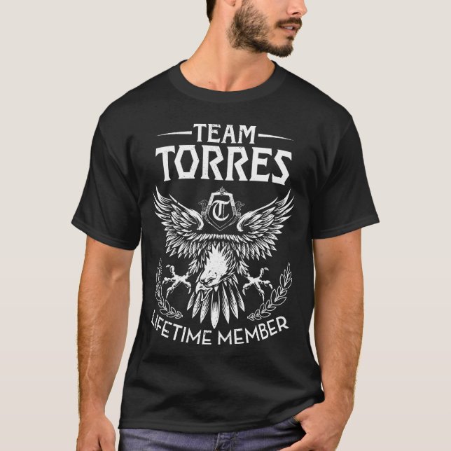 Efternamn för medlemmar i teamets TORRES-livstid T Shirt (Framsida)