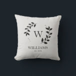 Efternamn för modern monogramfamilj för enkel Eleg Kudde<br><div class="desc">Efternamn för modern monogramfamilj för enkel Elegant</div>