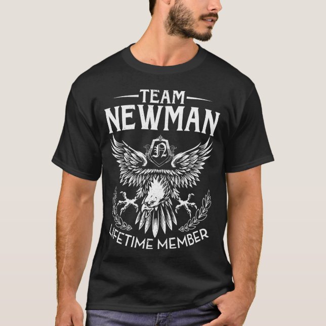 Efternamn för teamets NEWMAN-livstidsmedlem T Shirt (Framsida)