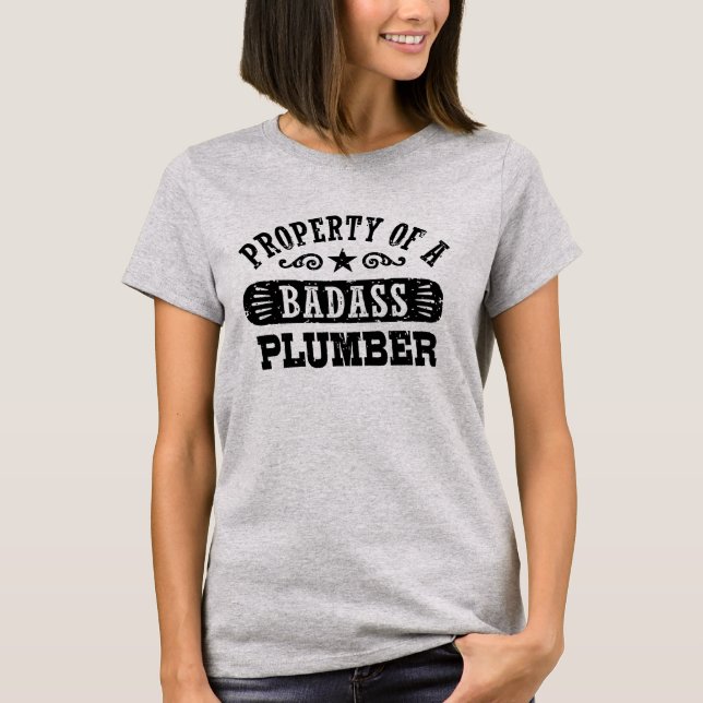 Egendom i Badass Plumber Tee (Framsida)