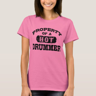 Egendom i en Hett Drummer T Shirt