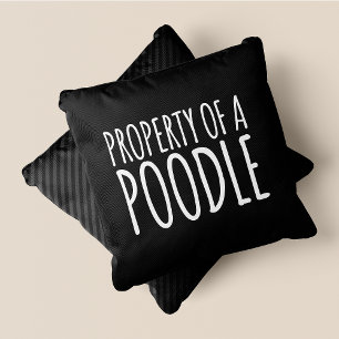 Egendom i en Pudel-Chic, Cute & Funny Black Kudde